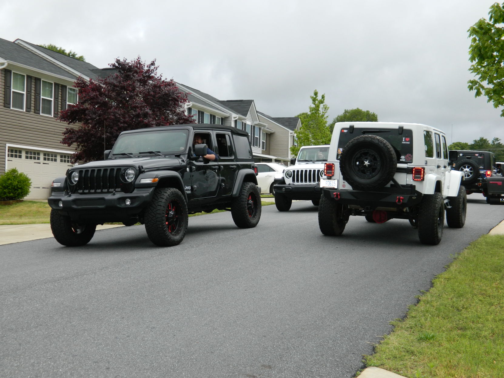 Troutman Jeep parade (13).JPG
